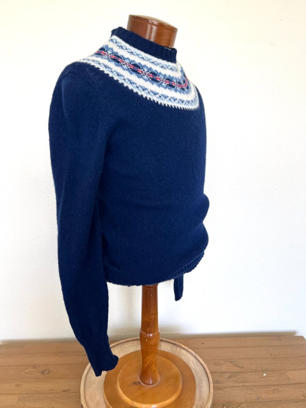 80's L.L.Bean Shetland Wool Fair Isle Sweater - Navy - Size 36 - Picture 6 of 13